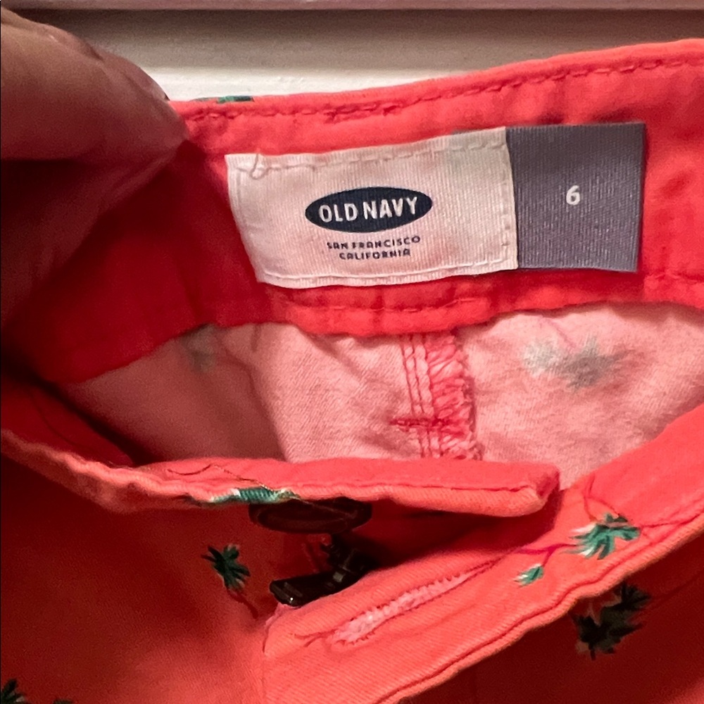 #1514=Coral Women's Shorts with Palm Tree Print - Picture 3 of 9